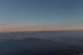 雲海に顔を出す南アルプス