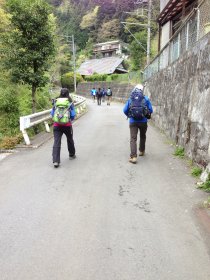 陣馬高原下バス停