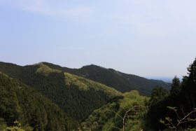 高水山方面を望む