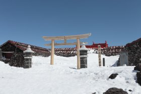 頂上浅間大社の鳥居