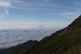 稜線から望む富士山