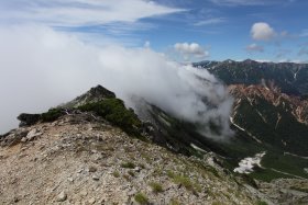 千丈乗越にかかる雲 1