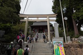 武蔵御嶽神社参道