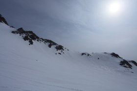 雪面に照り返す太陽