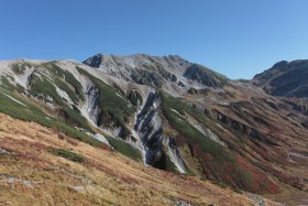 雄山と紅葉