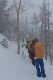 登山らしい斜面