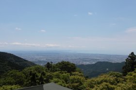 下社から見る江の島