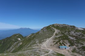 木曽駒ヶ岳と木曽御嶽山