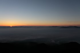 ご来光と瑞牆山、金峰山