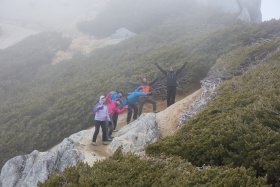 登山道にて