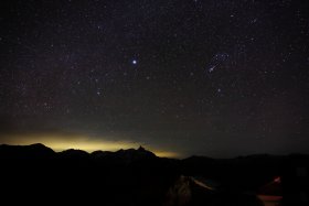 槍ヶ岳とシリウス