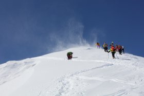 登山者とバックカントリー