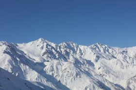 輝く白馬鑓ヶ岳、杓子岳、白馬岳