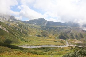 雷鳥沢と雄山、浄土山