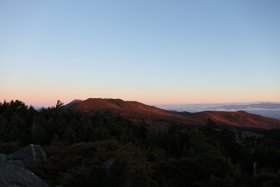 朝焼けの北八ヶ岳