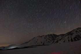 室堂から見る北天の星空