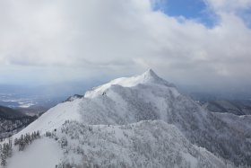 稜線と剣ヶ峰