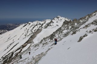 真砂岳と大走りへの分岐