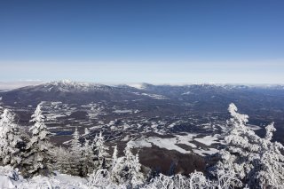 嬬恋村と四阿山