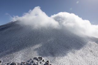 雲に覆われていく浅間山