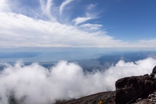 南の方から晴れ間